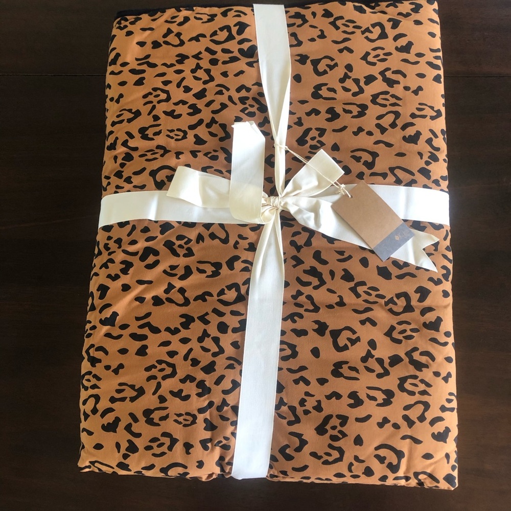 COPY - Kyte big leopard youth size blanket